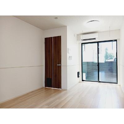 グロウヒルズ 103【管理NO：1-028443301-01030】 ★家具家電は申し込み後に搬入しますの物件写真2