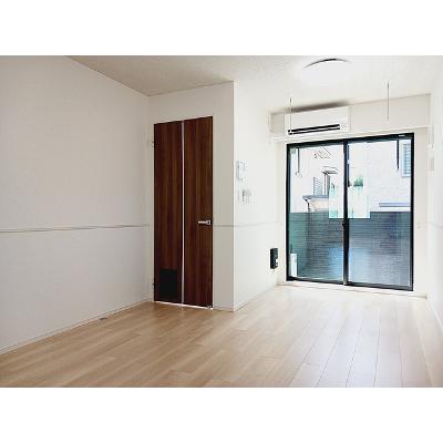 グロウヒルズ 101【管理NO：1-028443301-01010】 ★家具家電は申し込み後に搬入しますの物件写真2