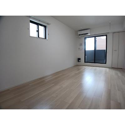 ヴェルディアーレ　Ⅱ 201【管理NO：1-028265402-02010】 ★家具家電は申し込み後に搬入しますの物件写真2