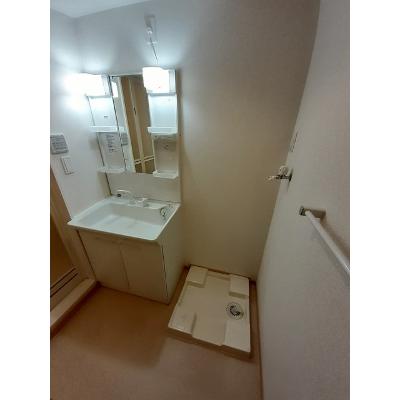 ナリッシュ 101【管理NO：1-019903401-01010】 ★家具家電は申し込み後に搬入します 2026年07月下旬入居可能の物件写真6