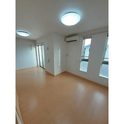 サニーパティオ 202【管理NO：1-019022901-02020】 ★家具家電は申し込み後に搬入します★の物件写真2
