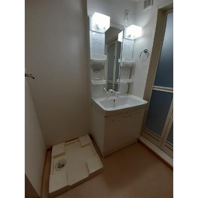 サニーパティオ 202【管理NO：1-019022901-02020】 ★家具家電は申し込み後に搬入します★の物件写真6