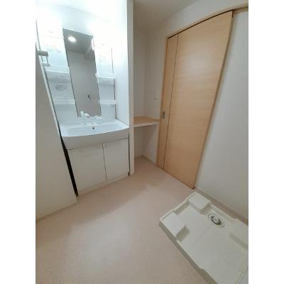 ファールラート　Ⅱ 102【管理NO：1-017194702-01020】 ★家具家電は申し込み後に搬入します★ ★2026年11月上旬入居可能★の物件写真6