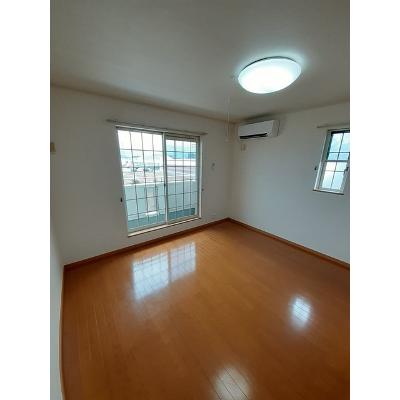 ミラベル 205【管理NO：1-014097601-02040】 ★家具家電は申し込み後に搬入しますの物件写真2
