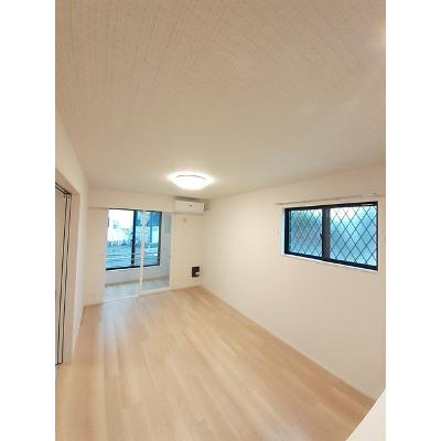 ラルース　Ｂ 103【管理NO：1-027337602-01030】 ★家具家電は申し込み後に搬入しますの物件写真2