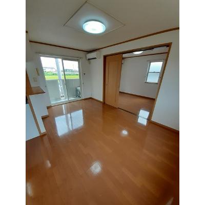 メゾン　アルトウム 101【管理NO：1-013225001-01010】 ★家具家電は申し込み後に搬入しますの物件写真2