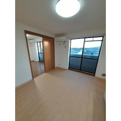 サ－フサイドサンシャイン　Ｓ棟 302【管理NO：1-006185702-03020】 ★家具家電は申し込み後に搬入しますの物件写真2