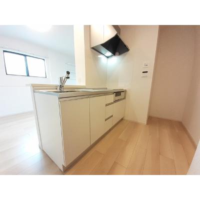 アドラブールＢ 204【管理NO：1-027488502-02040】 ★家具家電は申し込み後に搬入します 2026年07月中旬入居可能の物件写真3