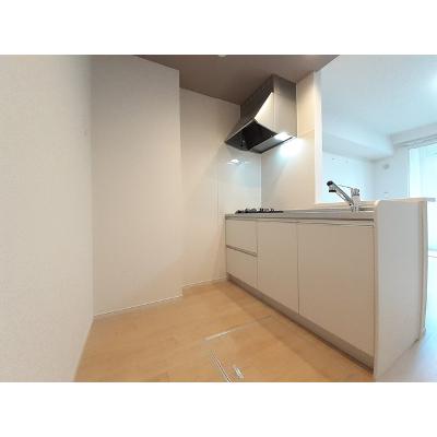 フルール 102【管理NO：1-025519401-01020】 ★家具家電は申し込み後に搬入します★の物件写真3