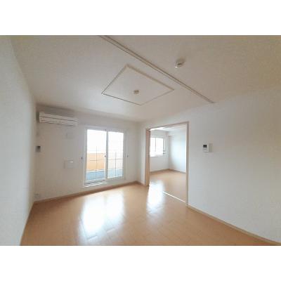 エアリー・ハウスⅢ 203【管理NO：1-016671401-02030】 ★家具家電は申し込み後に搬入しますの物件写真2