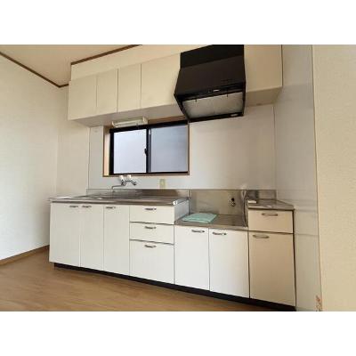 サンファミリーＤ D-2【管理NO：1-099261101-01020】 ★家具家電は申し込み後に搬入しますの物件写真3