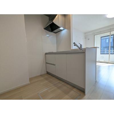ルノ 101【管理NO：1-027854601-01010】 ★家具家電は申し込み後に搬入します★の物件写真3