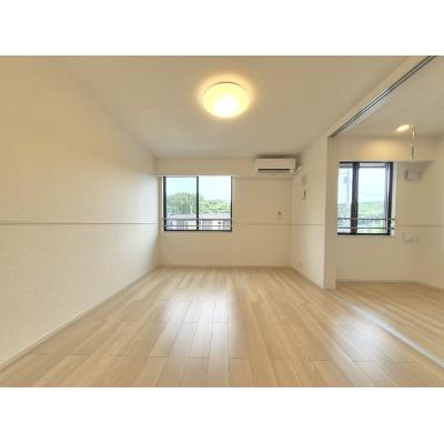 シャトー楓 204【管理NO：1-027756401-02040】 ★家具家電は申し込み後に搬入しますの物件写真2
