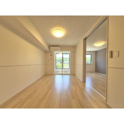 シャトー桜 102【管理NO：1-027729901-01020】 ★家具家電は申し込み後に搬入しますの物件写真2