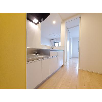 四季彩館Ａ 203【管理NO：1-021968501-02030】 ★家具家電は申し込み後に搬入しますの物件写真3