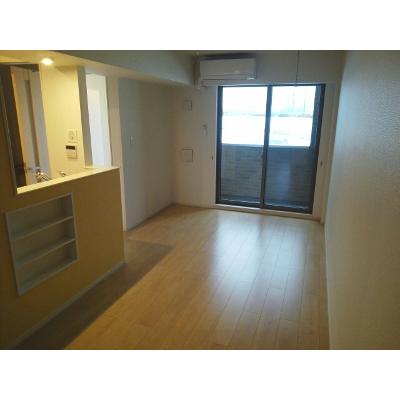 アンソレイユ 102【管理NO：1-021439201-01020】 ★家具家電は申し込み後に搬入しますの物件写真2