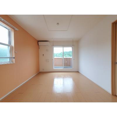 キャッスルライフⅢ 205【管理NO：1-019092201-02050】 ★家具家電は申し込み後に搬入します★の物件写真2