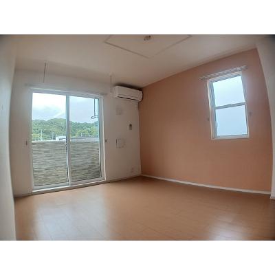 キャッスルライフⅢ 101【管理NO：1-019092201-01010】 ★家具家電は申し込み後に搬入します★の物件写真2