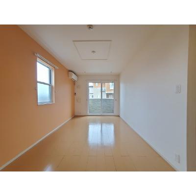 カウベルⅡ 103【管理NO：1-018558002-01030】 ★家具家電は申し込み後に搬入します★の物件写真2