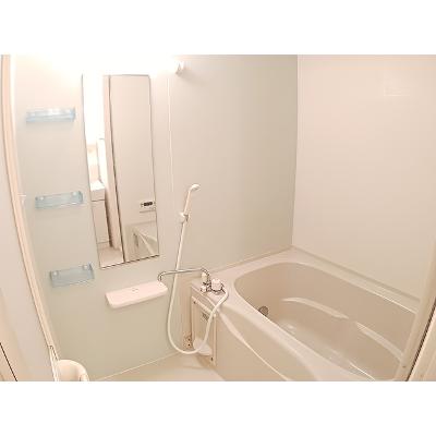 イリーデ　Ⅱ 101【管理NO：1-017818602-01010】 ★家具家電は申し込み後に搬入します★の物件写真4