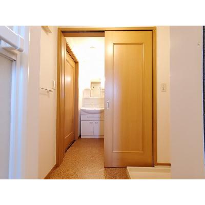 グランツ・モーデⅠ 102【管理NO：1-014077401-01020】 ★家具家電は申し込み後に搬入します★の物件写真6