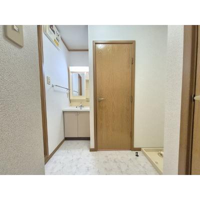 クレストール新栄 201【管理NO：1-007866701-02010】 ★家具家電は申し込み後に搬入します★の物件写真6