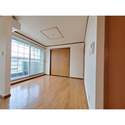 クレストール村田 203【管理NO：1-007570301-02030】 ★家具家電は申し込み後に搬入しますの物件写真2