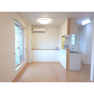 サウスウィング味美Ⅱ 201【管理NO：1-015936101-02010】 ★家具家電は申し込み後に搬入します★の物件写真2