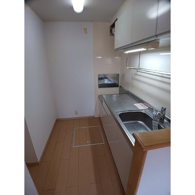 オレンジソーワ 102【管理NO：1-015485301-01020】 ★家具家電は申し込み後に搬入します★の物件写真3