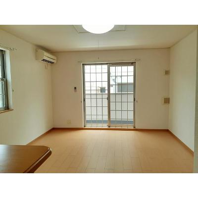 ブリアン 101【管理NO：1-015204201-01010】 ★家具家電は申し込み後に搬入します★の物件写真2