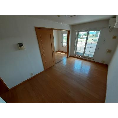 カーサ・プリムラ 202【管理NO：1-013687101-02020】 ★家具家電は申し込み後に搬入します 2026年07月中旬入居可能の物件写真2