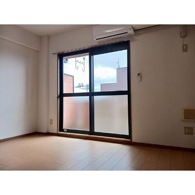 コートライブリーＮ 403【管理NO：1-010653901-04030】 ★家具家電は申し込み後に搬入しますの物件写真2