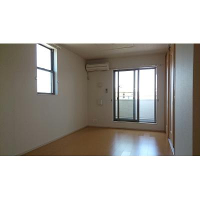 フィランソーロ 203【管理NO：1-017234501-02030】 ★家具家電は申し込み後に搬入します 2026年07月上旬入居可能の物件写真2