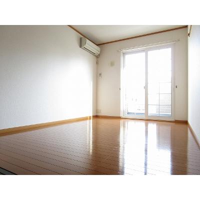 プロムナードⅢ 102【管理NO：1-012626501-01020】 ★家具家電は申し込み後に搬入します★の物件写真2