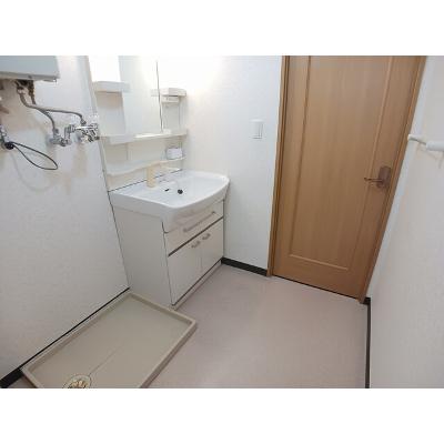 ジェルメスクエア 201【管理NO：1-013209801-02010】 ★家具家電は申し込み後に搬入します★の物件写真6