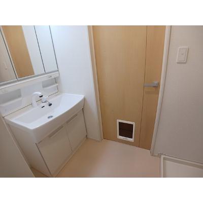 apartment 北海道滝川市黄金町西４丁目６番２３号 

↓地図はこちらから