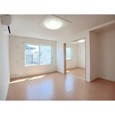 ラ・ルナ 201【管理NO：1-019935201-02010】 ★家具家電は申し込み後に搬入します★ ★2026年09月上旬入居可能★の物件写真2
