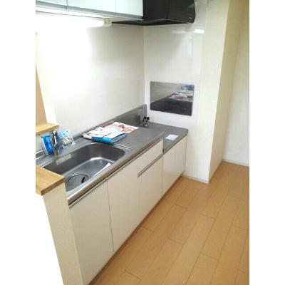 カーサ・セレーノ 101【管理NO：1-019252401-01010】 ★家具家電は申し込み後に搬入します★ ★2026年09月中旬入居可能★の物件写真3