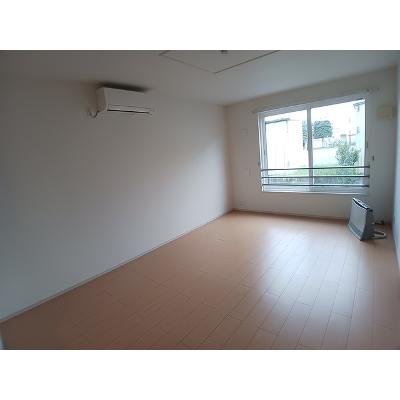 プレジール 101【管理NO：1-019202101-01010】 ★家具家電は申し込み後に搬入します★の物件写真2