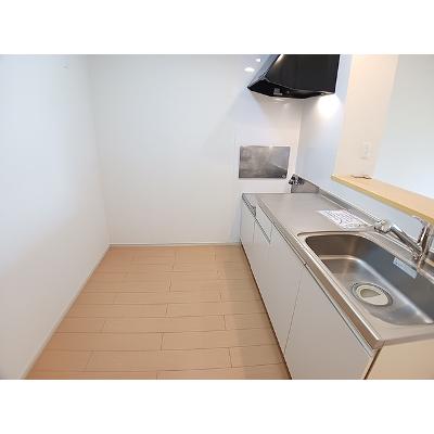 プレジール 101【管理NO：1-019202101-01010】 ★家具家電は申し込み後に搬入します★の物件写真3