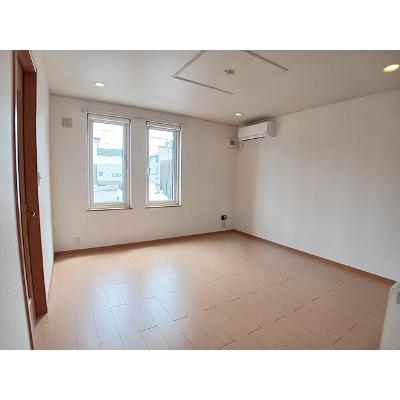 カルムＫＫ 101【管理NO：1-015368201-01010】 ★家具家電は申し込み後に搬入します★の物件写真2