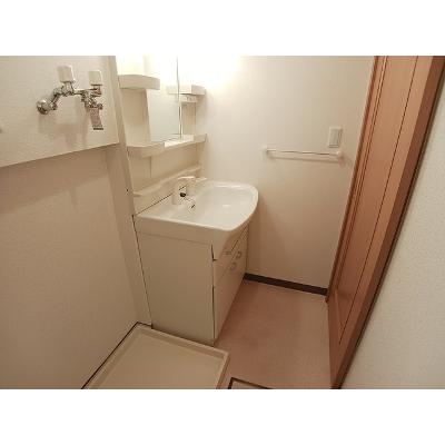 デフィⅡ 102【管理NO：1-014406202-01020】 ★家具家電は申し込み後に搬入します★の物件写真6