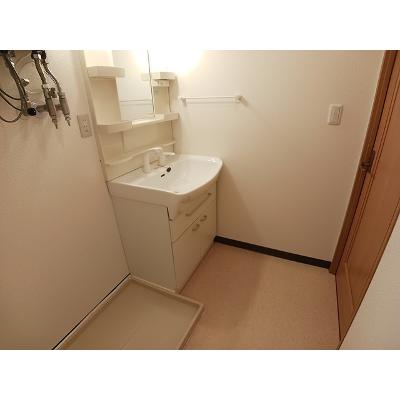 カーサイリーデ 104【管理NO：1-013081401-01040】 ★家具家電は申し込み後に搬入します★の物件写真6