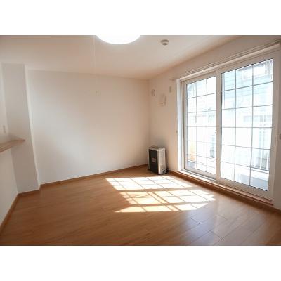 カーサイリーデ 103【管理NO：1-013081401-01030】 ★家具家電は申し込み後に搬入します★の物件写真2