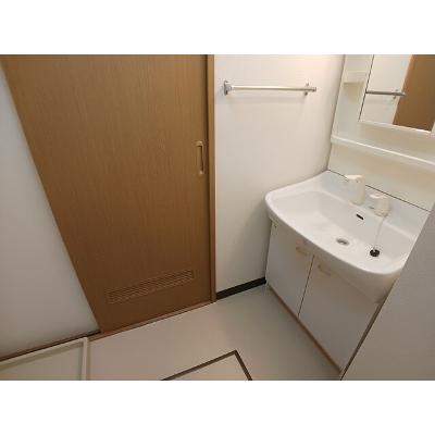 シュティールＢ 104【管理NO：1-012279802-01040】 ★家具家電は申し込み後に搬入します★の物件写真6