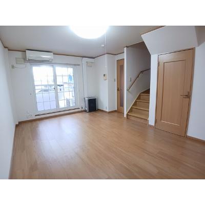 アニメートＡ 102【管理NO：1-011844601-01020】 ★家具家電は申し込み後に搬入します★の物件写真2