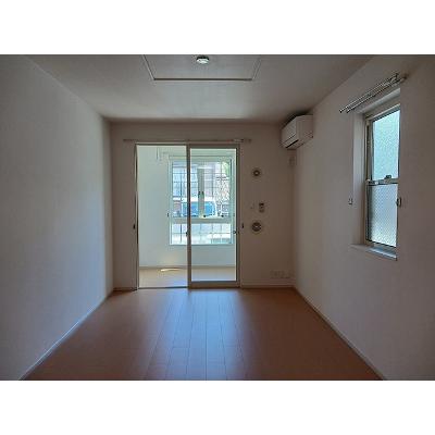 オーロ　モンテ．ドゥエ 101【管理NO：1-019094602-01010】 ★家具家電は申し込み後に搬入しますの物件写真2