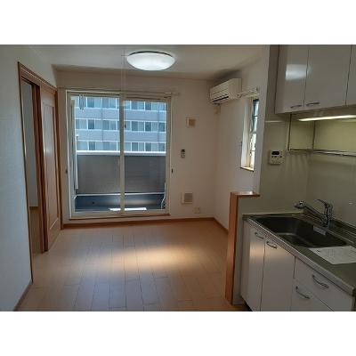 ラフィーネ　Ａ 201【管理NO：1-014990001-02010】 ★家具家電は申し込み後に搬入します★の物件写真2
