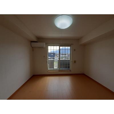 プロムナード・ソレイユ・ソラ 203【管理NO：1-014744801-02030】 ★家具家電は申し込み後に搬入します★の物件写真2