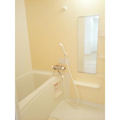 クレインフィールド 201【管理NO：1-016135401-02010】 ★家具家電は申し込み後に搬入しますの物件写真4